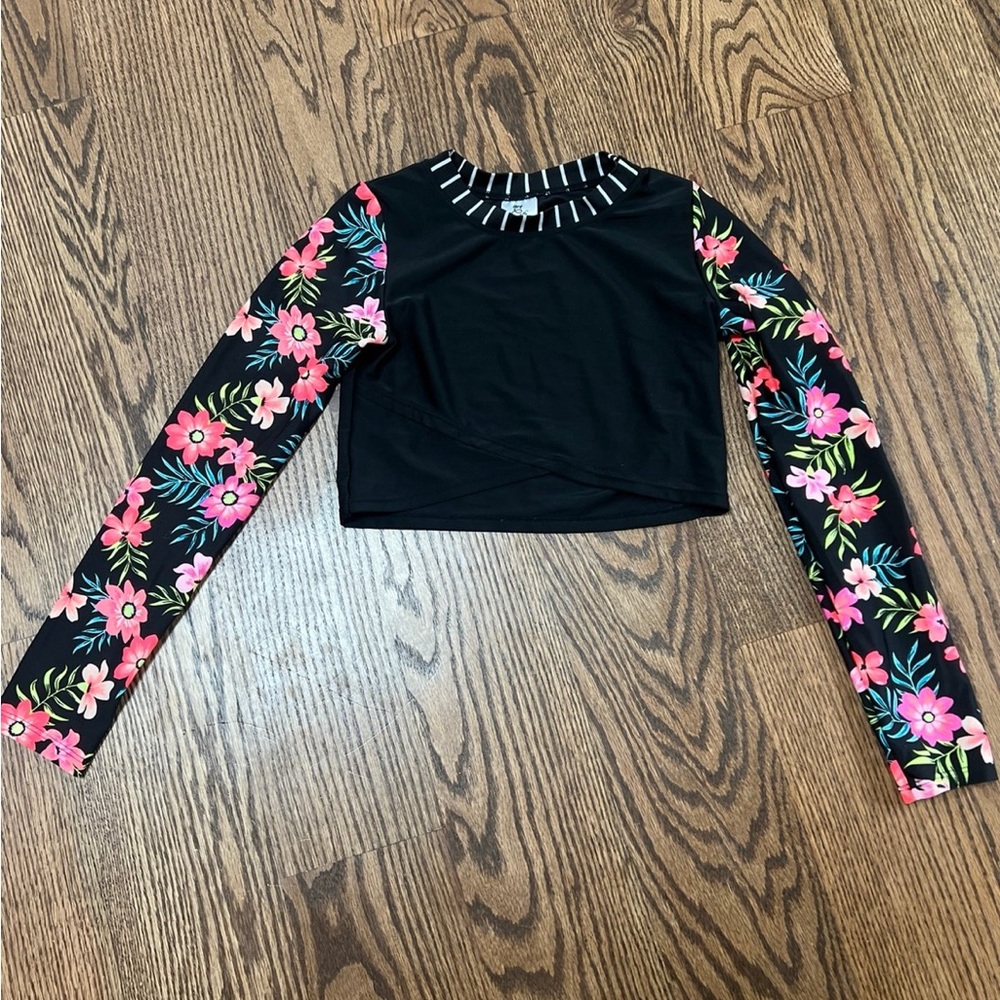 10/12 girls rash guard swim top